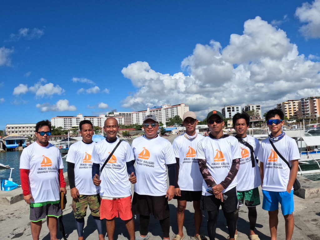 Cebu island hopping staff
